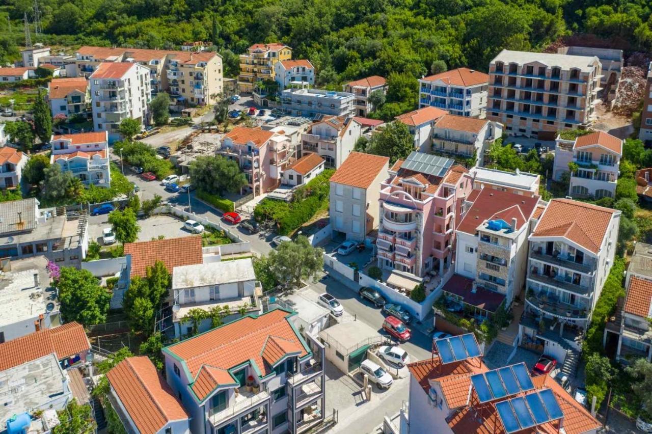 Garni Hotel Koral Budva Exteriör bild