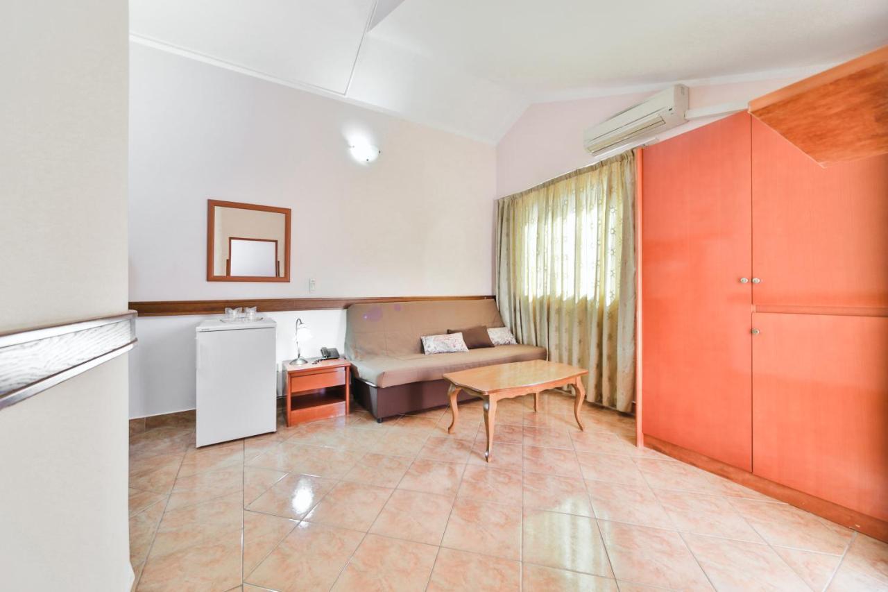 Garni Hotel Koral Budva Exteriör bild